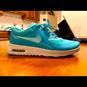 Women’s Nike Air Max Thea Tiffany Blue Size 6